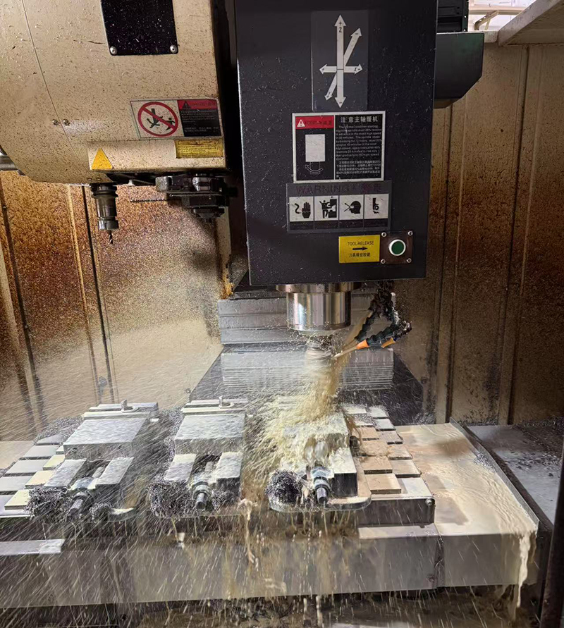 铝件亚美官方26